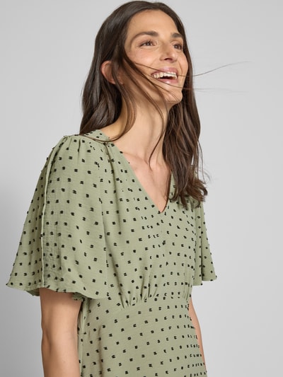 ICHI Midikleid mit V-Ausschnitt Modell 'ZABBY' Schilf 3