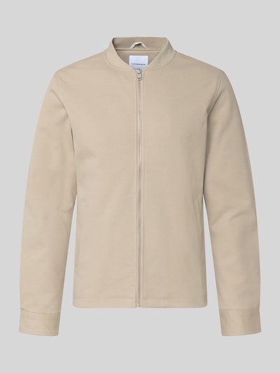 Produktfoto, Slim Fit Jacke mit Stehkragen und Reißverschluss von Lindbergh in Beige, glatte Oberfläche, dezente Eingrifftaschen, Material-Mix mit Viskose-Anteil