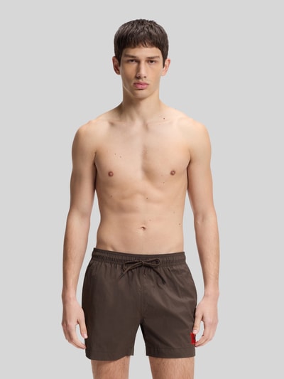 HUGO Badeshorts mit Label-Patch Modell 'DOMINICA' Dunkelbraun 3