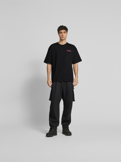 ISNURH Oversized T-Shirt mit Label-Detail Black 1