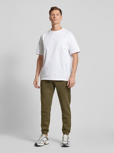 Under Armour Regular Fit Sweatpants mit Label-Stitching Oliv 1