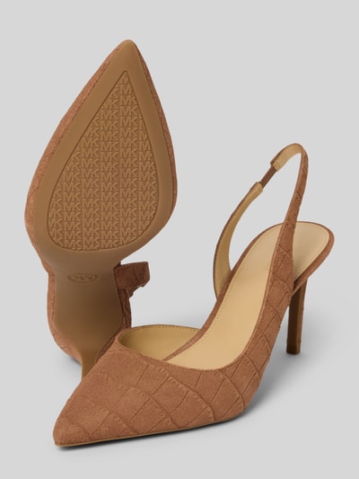 Productfoto, Slingback Pumps met naaldhak model 'ALINA FLEX' van MICHAEL Michael Kors, gecoot leer, spitse vorm, gladde zool, hakhoogte 9 cm, lichtbruine kleur, fijne structuur.