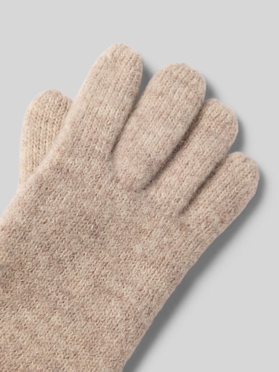 Produktfoto, Walkhandschuhe aus reiner Schurwolle von Roeckl, beige Strick-Optik, eingefasste Abschlüsse, Label-Detail, strukturierte Oberfläche