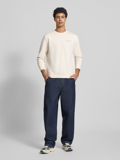 Tommy Jeans Regular Fit sweatshirt van katoenmix model 'LINEAR CREW' Offwhite - 1