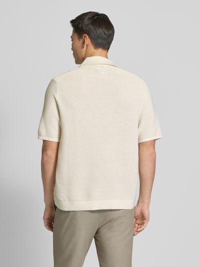 CK Calvin Klein Regular Fit Poloshirt mit V-Ausschnitt Offwhite 5