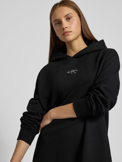 Calvin Klein Jeans Sukienka o kroju relaxed fit z kapturem i wyhaftowanym logo model ‘Terry’ Czarny 3