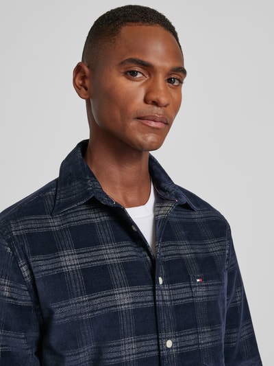 Tommy Hilfiger Regular fit vrijetijdsoverhemd met kentkraag, model 'CORDUROY' Marineblauw - 3