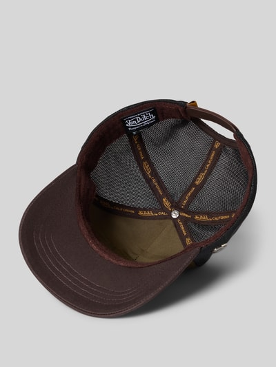Produktfoto, Trucker Cap aus Baumwoll-Mix Modell 'CASQUETTE' von Von Dutch, braun mit Mesh-Rückseite, Label-Patch, verstellbarer Riegel.