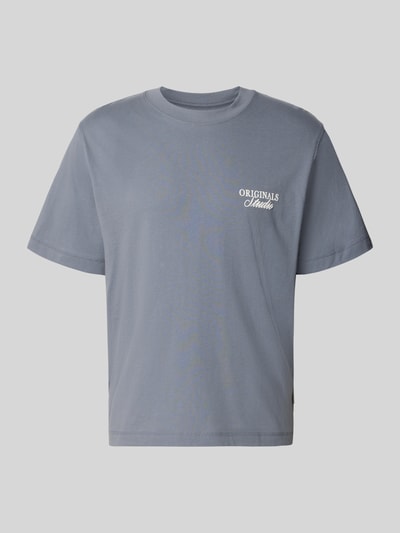 Produktfoto, blauw t-shirt van puur katoen, recht model, ronde hals, statementprint op de borst, model 'NORREBRO' van Jack & Jones, ruglengte maat M 68 cm
