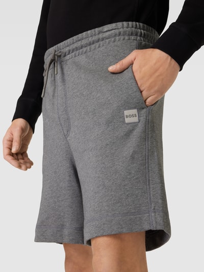 BOSS Orange Shorts mit Label-Patch Modell 'Sewalk' Hellgrau 3