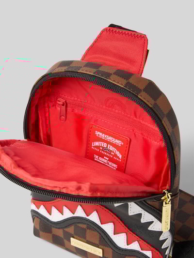 Sprayground Handtasche im Allover-Look Modell 'SAWTOOTH SHARKS IN PARIS' Dunkelbraun 5