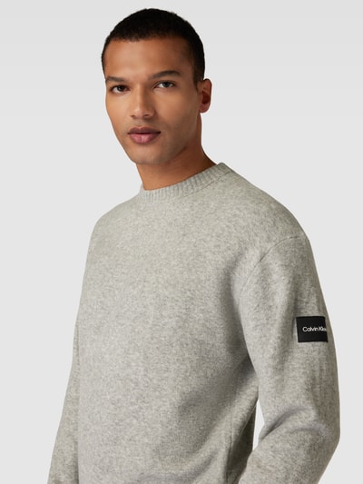 CK Calvin Klein Sweter z dzianiny z prążkowanymi wykończeniami Jasnoszary 3