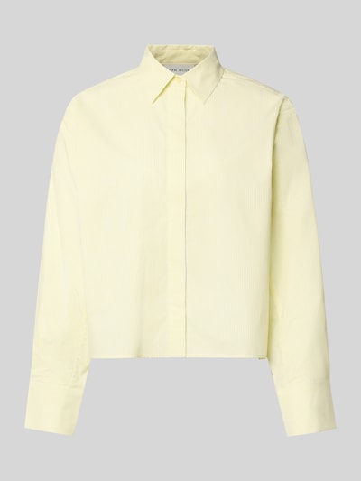 Produktfoto, Boxy Fit Bluse mit verdeckter Knopfleiste Modell 'BLAIRE' von Copenhagen Muse, bawełna, kolor jasny żółty, kołnierzyk koszulowy, długość tyłu 57 cm w rozmiarze S/M