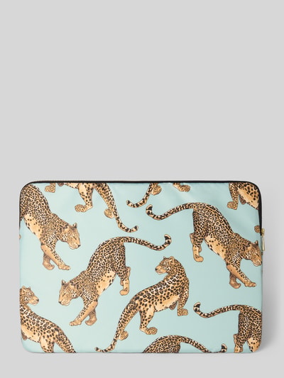 Produktfoto, torba na laptop z nadrukiem z motywem na całej powierzchni, model 'Leopard' od WOUF, tło w odcieniu jasnoniebieskim, beżowo-brązowe cętki, naszywka z logo, główna przegroda zapinana na zamek błyskawiczny, damska torba na laptop
