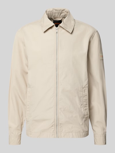 Productfoto, Regular Fit Overshirt uit zuivere katoen model 'LUTTI' van BOSS Orange, beige, popeline, omgeslagen kraag, rits, labelpatch, manchetten, zijzakken