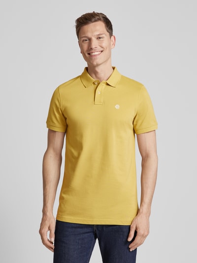 MCNEAL Poloshirt mit Label-Stitching  Dunkelgelb 4