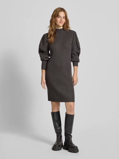 ONLY Sukienka o kroju comfort fit z dzianiny z mieszanki wiskozy model ‘KATIA’ Ciemnoszary melanż 1