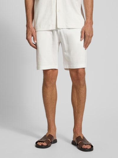 Christian Berg Men Shorts mit Strukturmuster und elastischem Bund Offwhite 4