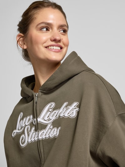 Low Lights Studios Sweatjacke mit Kapuze Modell 'Shutter' Taupe 3