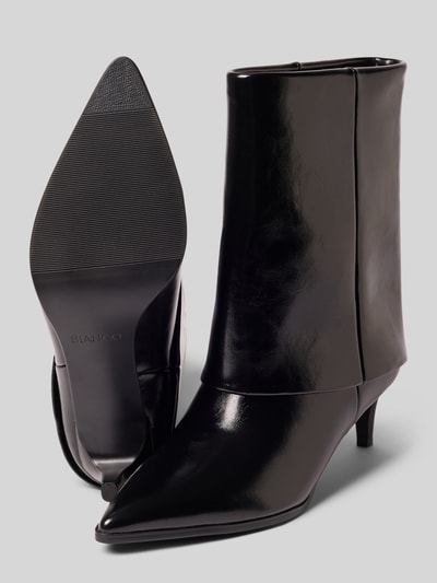 Produktfoto, Stiefeletten in Leder-Optik von BIANCO, schwarzer Farbton, spitze Passform, Pfennig-Absatz, glatte Sohle, Absatzhöhe 6 cm, Schafthöhe 21 cm, Schaftweite 16 cm