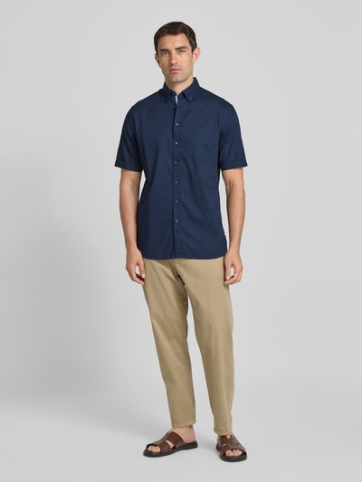 Christian Berg Men Regular Fit Freizeithemd mit Button-Down-Kragen Marine 1