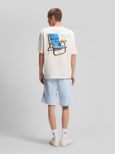 HUGO Blue t-shirt o kroju regular fit z nadrukiem na plecach model 'NULAXO' Złamany biały 5