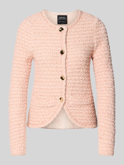Produktfoto, Slim Fit Blazer in Strick-Optik von Marc Cain aus Baumwoll-Mix in zartem Rosa mit Rundhalsausschnitt und Glitzerbesatz, durchgängige Knopfleiste, strukturierte Oberfläche.