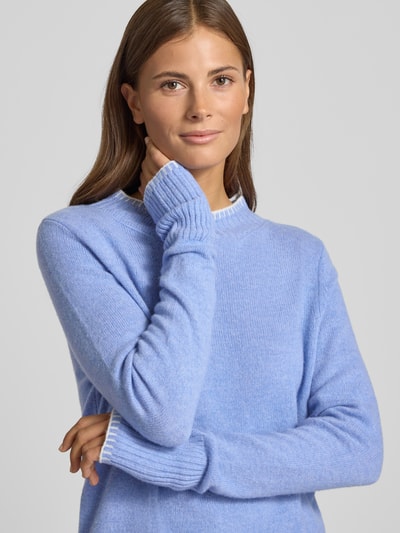 Christian Berg Woman Regular Fit Longsleeve aus reiner Wolle in Strick-Optik Jeansblau 3