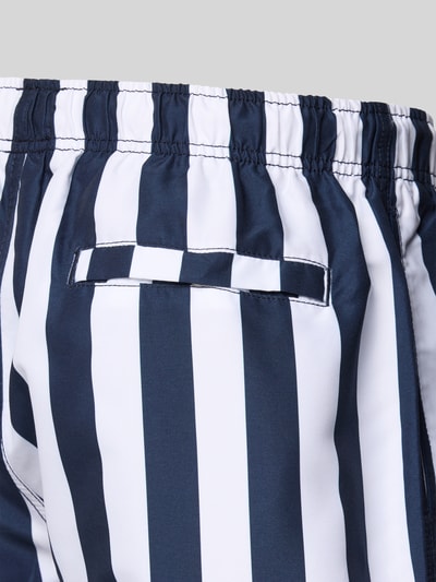 Shiwi Regular Fit Badehose mit Label-Patch Dunkelblau 2