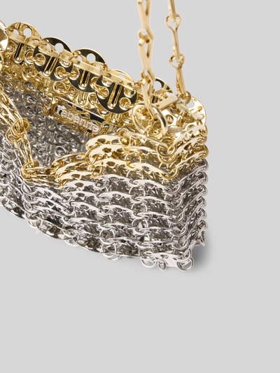 Produktfoto, Handtasche in Ketten-Optik von Rabanne in Silber und Gold, glänzende Textur, Logo-Detail, offene Hauptfach, Ketten-Tragehenkel, Größe 16x11x3 cm, neutrale Hintergrundfläche