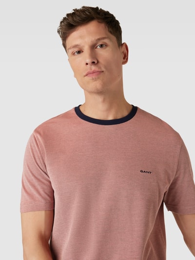 Gant T-shirt z bawełny z detalem z logo Mocnoróżowy 3