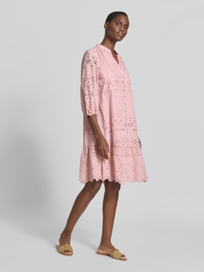 MORE & MORE Knielanges Kleid mit Lochstickerei Rose 1