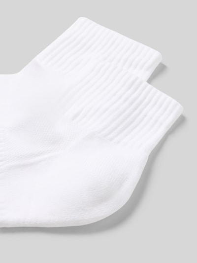 Produktfoto, weiße Mid Running Socks im 2er-Pack mit gerippten Bündchen, Label-Detail, Material-Mix mit Stretch-Anteil von Snocks