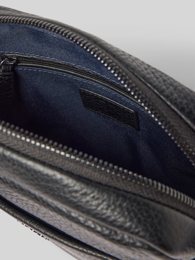 JOOP! COLLECTION Umhängetasche aus echtem Leder Modell 'cardona luan' Black 5