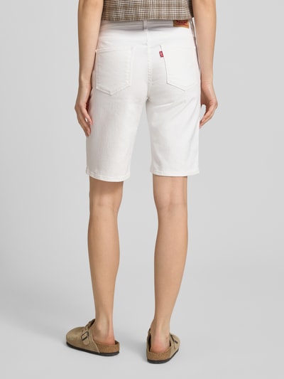 Levi's® 300 Bermudy o kroju slim fit z mieszanki bawełny model 'SHAPING BERMUDA' Biały 5