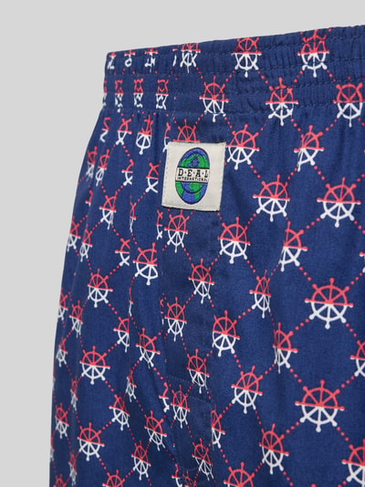 Productfoto, blauwe Boxershorts uit zuivere katoen Model 'Steuerrad' van Deal met rood-wit stuurwielpatroon en elastische tailleband.