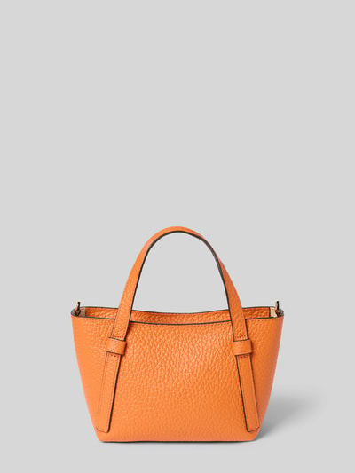 Produktfoto, strukturierte orangefarbene Handtasche mit Label-Detail Modell 'COSMO' von Abro, Hauptfach mit Reißverschluss, Tragehenkel, abnehmbarer Schulterriemen, Maße 23 x 14 x 10 cm, Schulterriemen 127 cm.