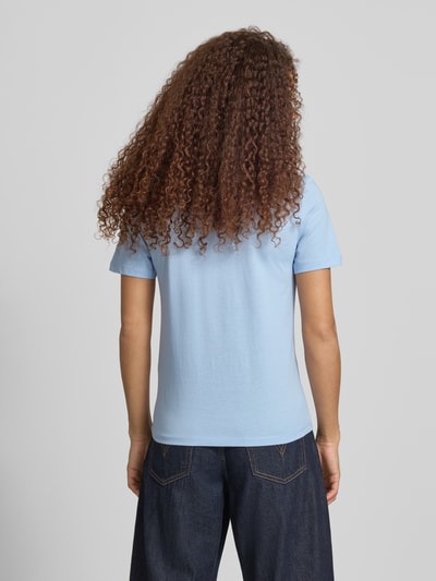ONLY Shaped Fit T-Shirt aus reiner Baumwolle Modell 'KITA' Hellblau 5