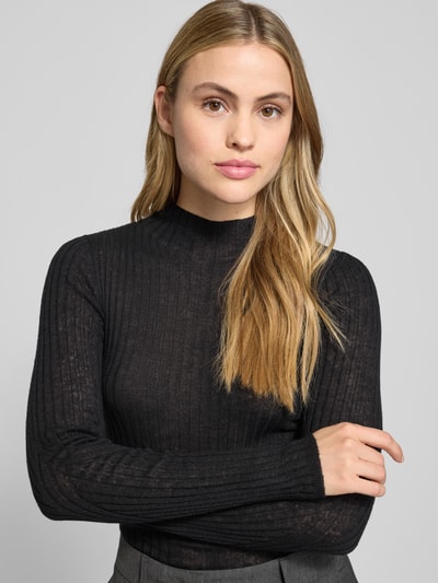 BOSS Orange Sweter z dzianiny o kroju slim fit z mieszanki żywej wełny model ‘C_FENNI’ Czarny 3