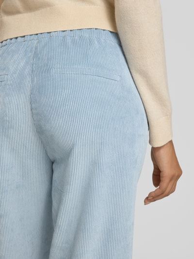 MAC Flared Cordhose mit Paspeltaschen am Gesäß Modell 'CHIARA' Hellblau 3