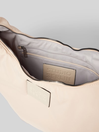 STUDIO BERLIN Handtasche mit Label-Badge Modell 'MOABIT' Beige 5