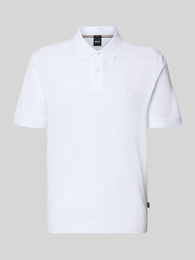 Produktfoto, weißes Regular Fit Poloshirt aus reiner Baumwolle Modell 'C-PARRIS' von BOSS mit Logo-Stitching, gerippten Abschlüssen und Piqué-Struktur.
