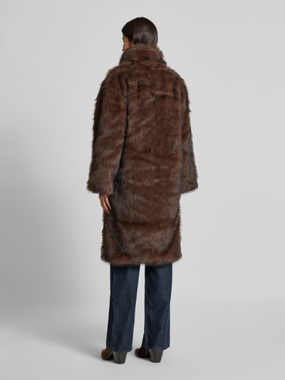 Neo Noir Mantel aus Kunstfell Modell 'Stephanie' Mittelbraun 5