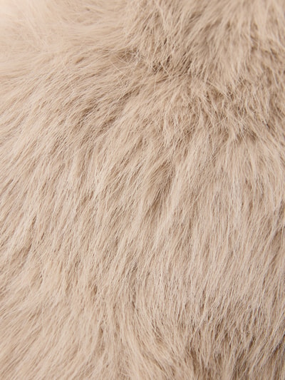 Kurt Beines Schal aus Kunstfell Beige 2