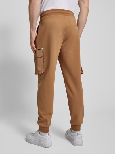BOSS Regular Fit Sweatpants mit Cargotaschen Modell 'Larsen' Beige 5