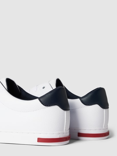 Tommy Hilfiger Sneakersy z detalami z logo Biały 3