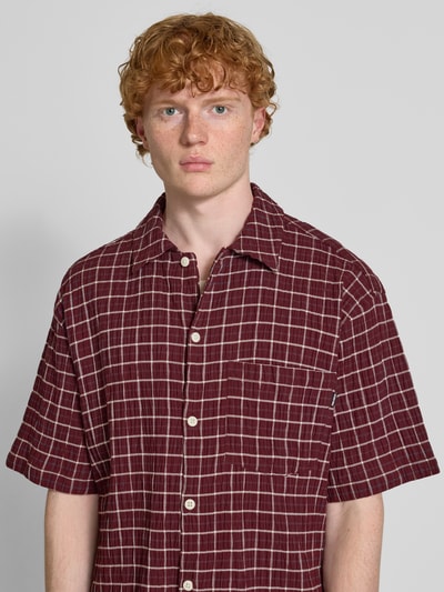 REVIEW Regular Fit Freizeithemd mit Brusttasche Rostrot 3