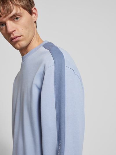 Calvin Klein Jeans Oversized Sweatshirt aus Baumwoll-Mix Hellblau 3