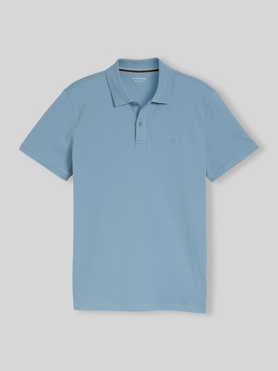 Produktfoto, Regular Fit Poloshirt aus reiner Baumwolle von Tom Tailor, Optik: Unifarben, 2-Knopf-Verschluss, Piqué-Textur, Logo-Stitching