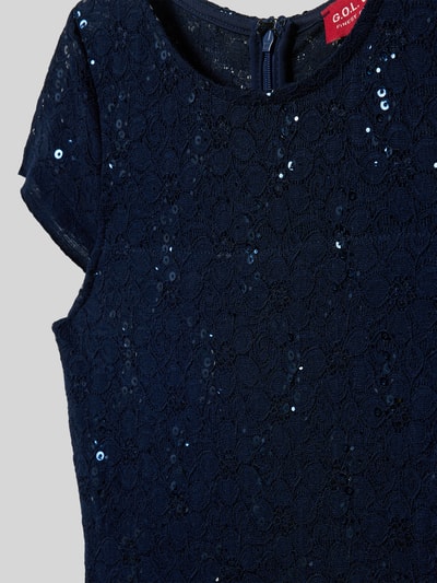 Produktfoto, Regular Fit Kleid mit Pailettenbesatz von G.O.L., ciemnogranatowy kolor, okrągły dekolt, krótki rękaw, zdobienie cekinami, faktura koronki, zamek na plecach, ozdobna kokardka, długość tyłu w rozmiarze 140: 70 cm, długość rękawa w rozmiarze 140: 11 cm